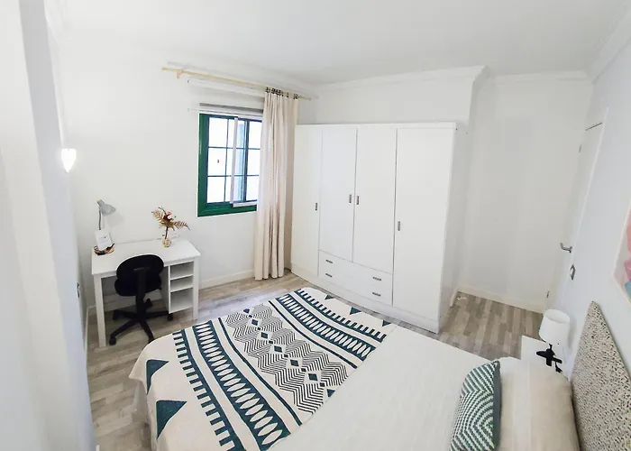 Costa Abrigos * לוס אבריגוס