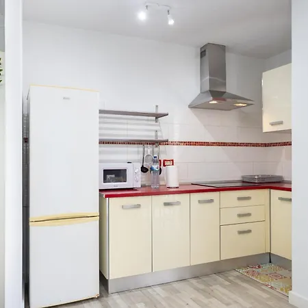 Apartment Home2book Bright In Abrigos