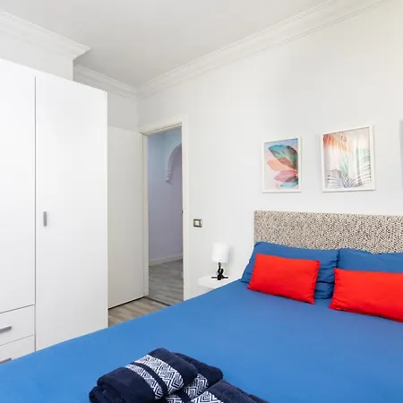 Apartment Home2book Bright In Abrigos *